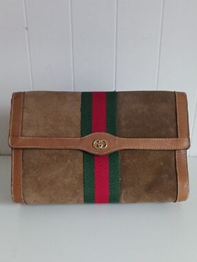 GUCCI VTG BR SUEDE CLUTCH BAG